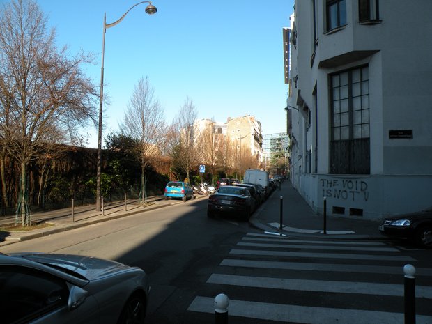  la rue Victor Schoelcher, 14e arrondissement, longeant le cimetière Montparnasse